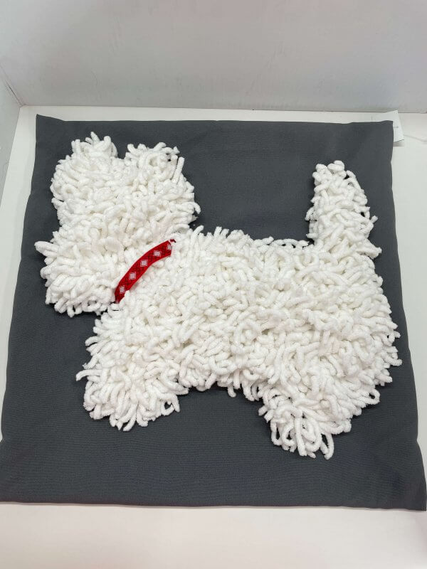 Coussin fait main chien blanc 3D 46cmx48cm style enveloppe scaled